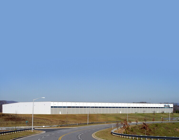 More Photos Of 314 Jefferson Ridge Pky, Lynchburg Distribution For Lease