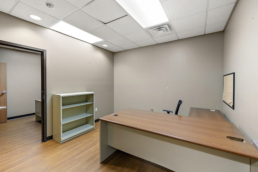 More Photos Of 1794 N Lapeer Rd, Lapeer Medical For Lease