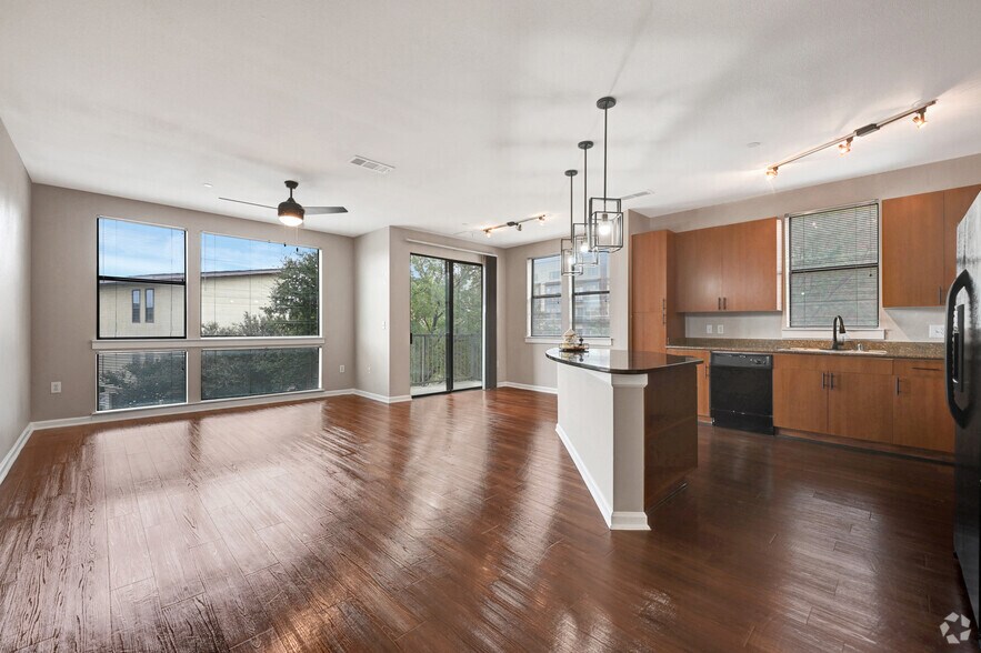 More Photos Of 251 Town Center Ln, Keller Apartments For Lease