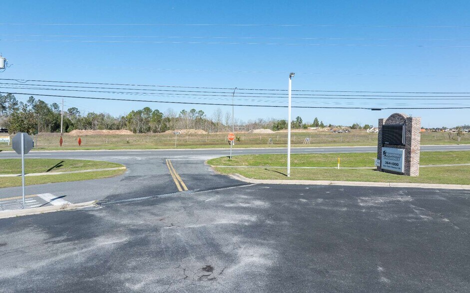 More Photos Of 1720 N Ohio Ave, Live Oak Office For Sale