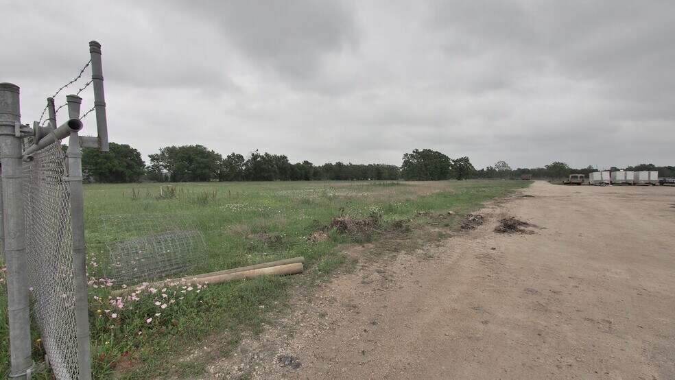 More Photos Of 5702 John Martin Rd, Baytown Apartments For Sale