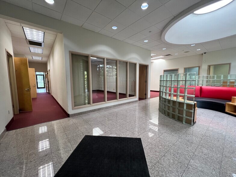 More Photos Of 733 Ridgedale Ave, East Hanover Industrial For Sale