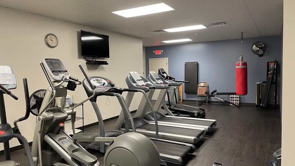 More Photos Of 2801 S Interstate 35 S, Austin Loft Creative Space For Lease