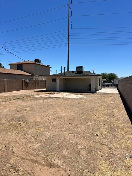 More Photos Of 1806 W Sherman St, Phoenix Industrial For Sale