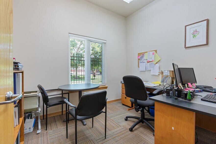 More Photos Of 1714 Duchess Dr, Longmont Office For Lease
