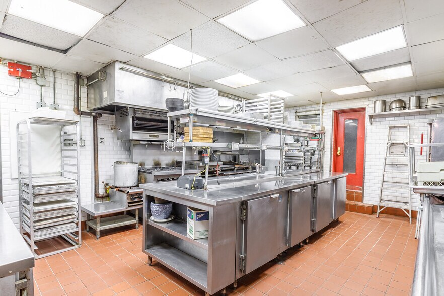 More Photos Of 254 Fifth Ave, New York Office For Lease