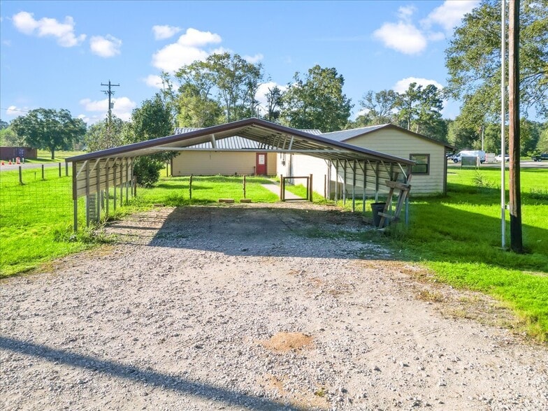 More Photos Of 22360 Highway 321, Cleveland Flex For Lease