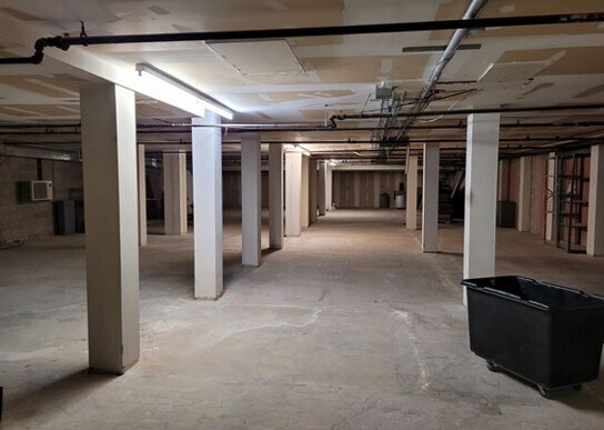 More Photos Of 78 Richmond St W, Oshawa Office For Sale