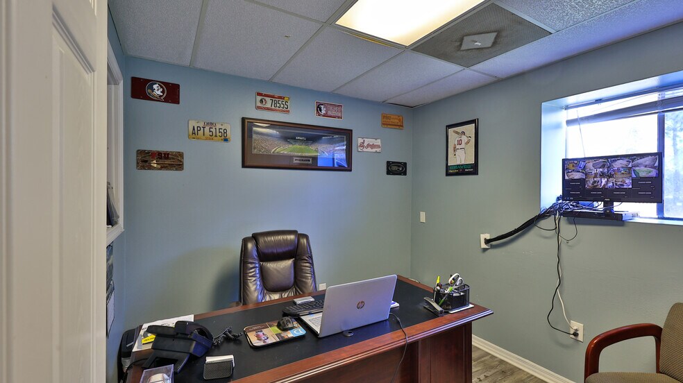 More Photos Of 2390 E International Speedway Blvd, Deland Freestanding For Lease