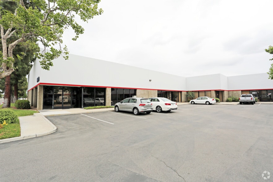 More Photos Of 1890 E Miraloma Ave, Placentia Unknown For Lease