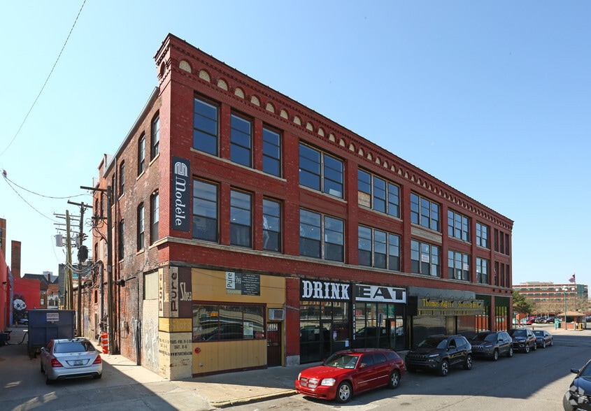 More Photos Of 2362 Russell St, Detroit Storefront Retail Office For Lease