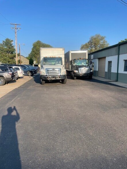 More Photos Of 5985 Lamar St, Arvada Warehouse For Lease