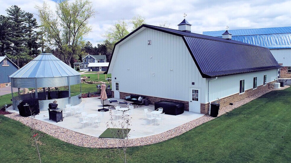 More Photos Of 3884 S Gillette Dr, Wisconsin Dells Lodge Meeting Hall For Sale