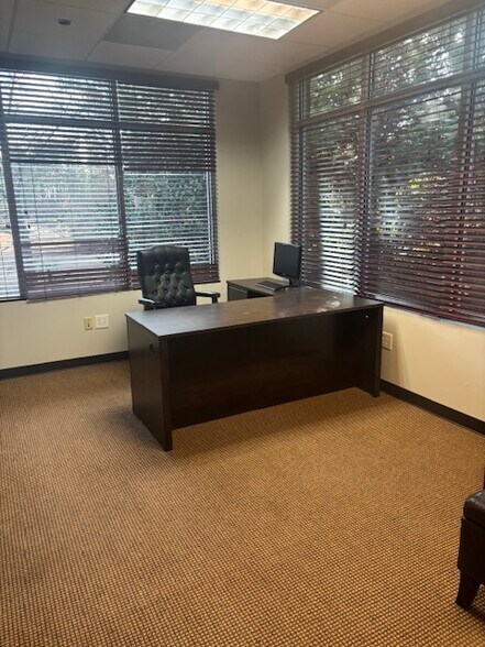 More Photos Of 10050 Medlock Bridge Rd, Duluth Office For Lease