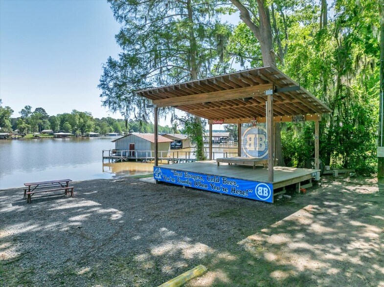 More Photos Of 3077 Lamar Rd, Cobb Restaurant For Sale