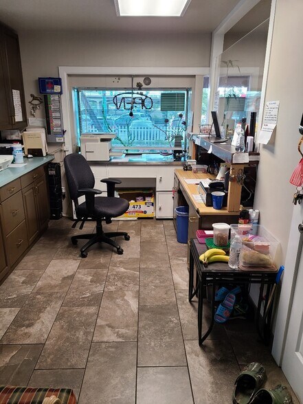 More Photos Of 414 W 29th St, Pueblo Hotel For Sale