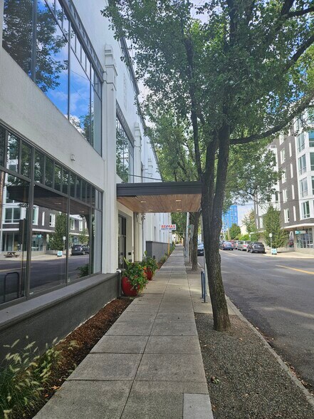 More Photos Of 541 NE 20th Ave, Portland Office For Lease