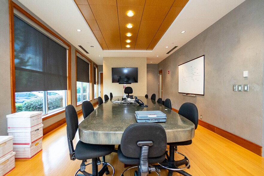 More Photos Of 2470 Daniells Bridge Rd, Athens Office For Sale