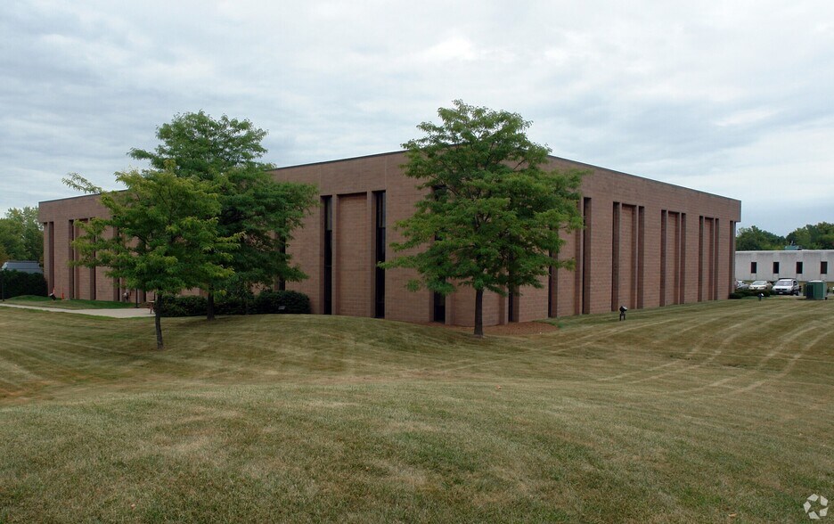 More Photos Of 5794 Widewaters Pky, De Witt Medical For Lease