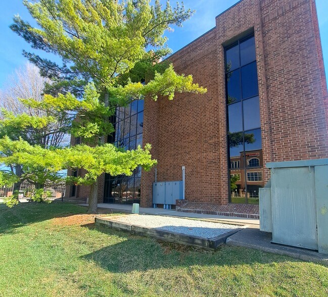 Primary Photo Of 9302 N Meridian St, Indianapolis Office For Lease