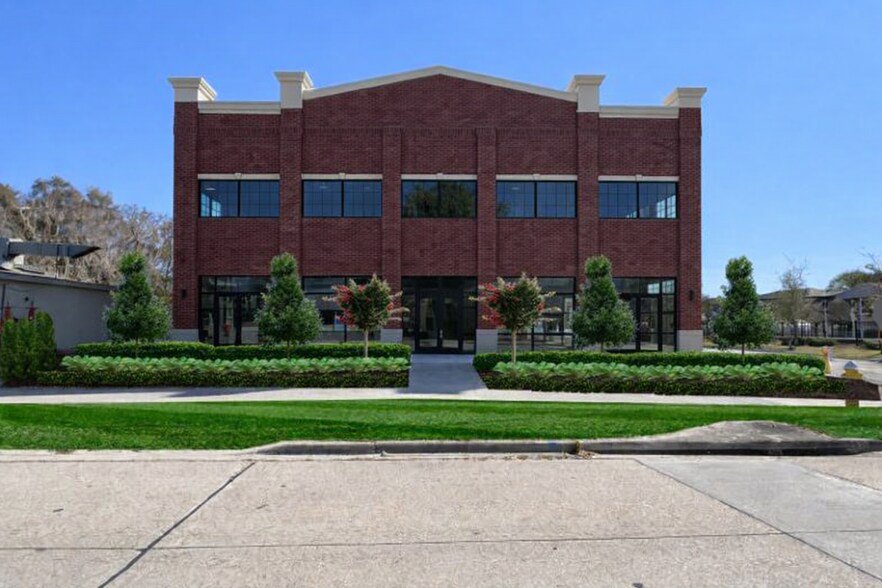 More Photos Of 425 S Woodland Blvd, Deland Office For Lease