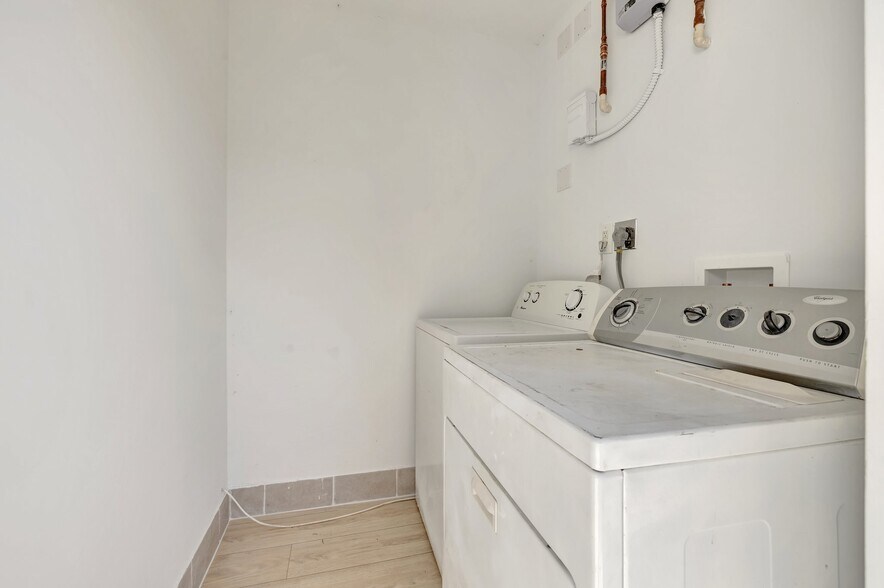 More Photos Of 323 De Carie St, Delray Beach Apartments For Sale