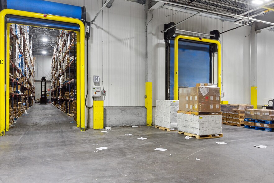 More Photos Of 3737 N Broadway, Saint Louis Refrigeration Cold Storage For Lease