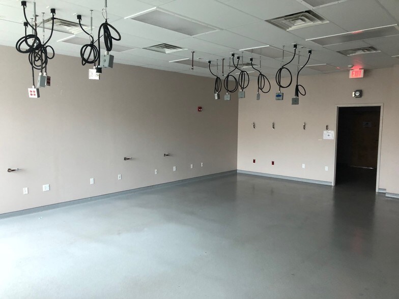 More Photos Of 700 Michigan Ave, Buffalo Medical For Lease