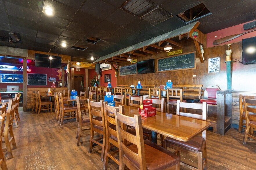 More Photos Of 1401 S Morley St, Moberly Restaurant For Sale