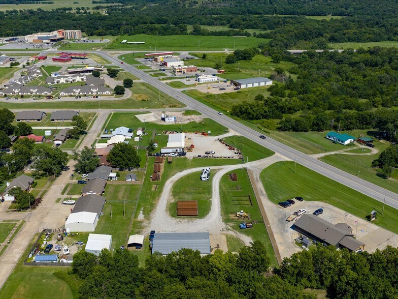 More Photos Of 1601 E Main St, Pawhuska Industrial For Sale
