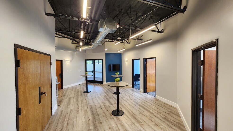 More Photos Of 3920 Alma Dr, Plano Coworking Space