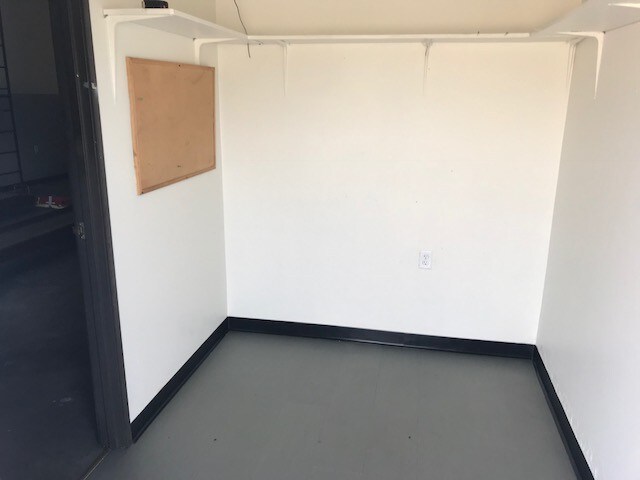 More Photos Of 401-405 S Victory Blvd, Burbank Freestanding For Lease