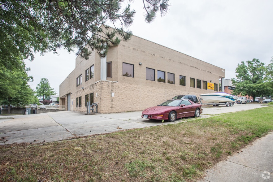 Primary Photo Of 6826 Hill Park Dr, Lorton Warehouse For Lease