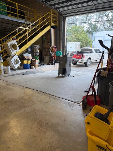 More Photos Of 2200-2202 NW 93rd Ave, Miami Warehouse For Lease