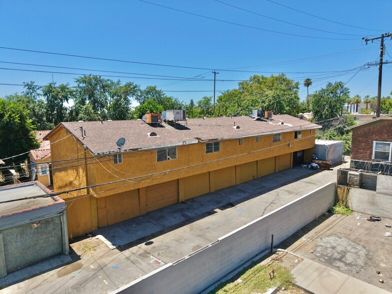 More Photos Of 210 17th St, Bakersfield Apartments For Sale