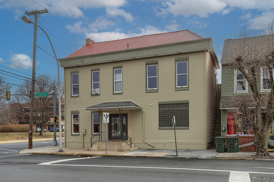 Primary Photo Of 40 N 7th St, Lebanon Specialty For Sale