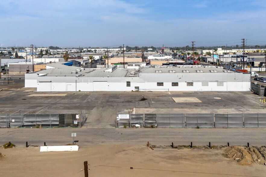 More Photos Of 1700 W Anaheim St, Long Beach Manufacturing For Lease