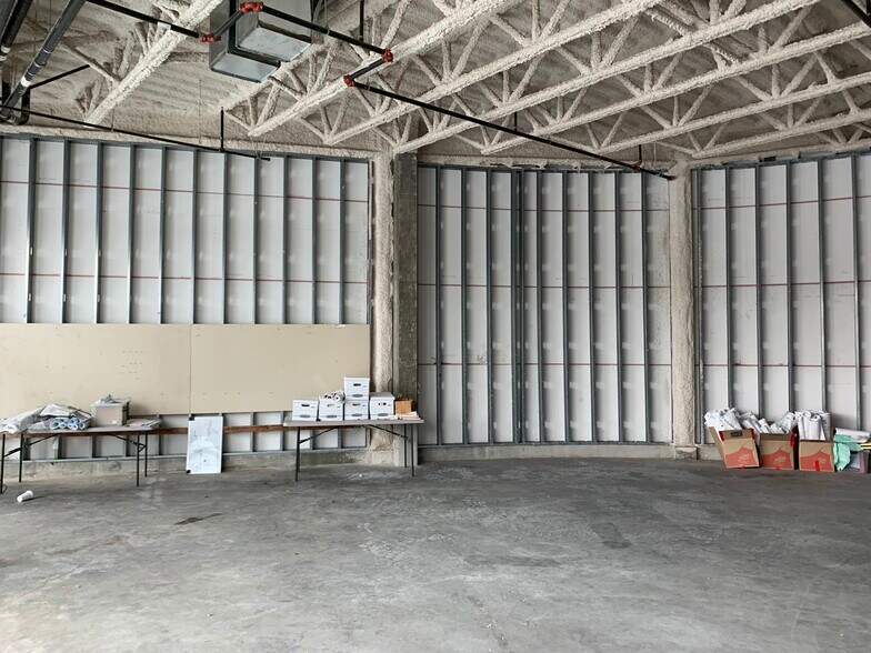 More Photos Of 1302-1342 S La Brea Ave, Los Angeles General Retail For Lease