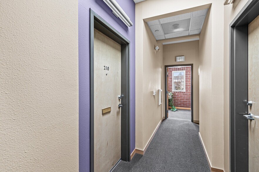 More Photos Of 2205 Ashland Street Unit 210, Ashland Storefront Retail Office For Sale
