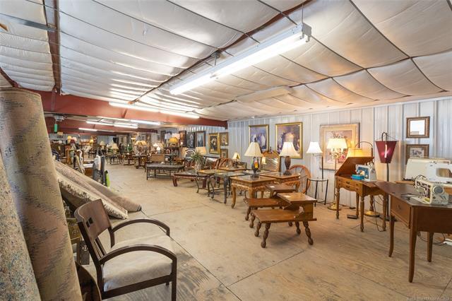 More Photos Of 1631 US HWY 69 Hwy, Mcalester Storefront Retail Office For Sale