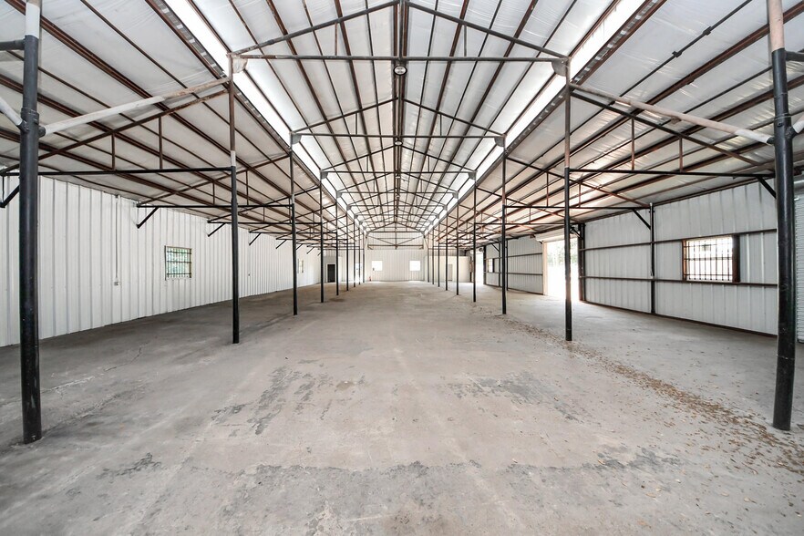 More Photos Of 11980 Alief Clodine Rd, Houston Light Distribution For Sale