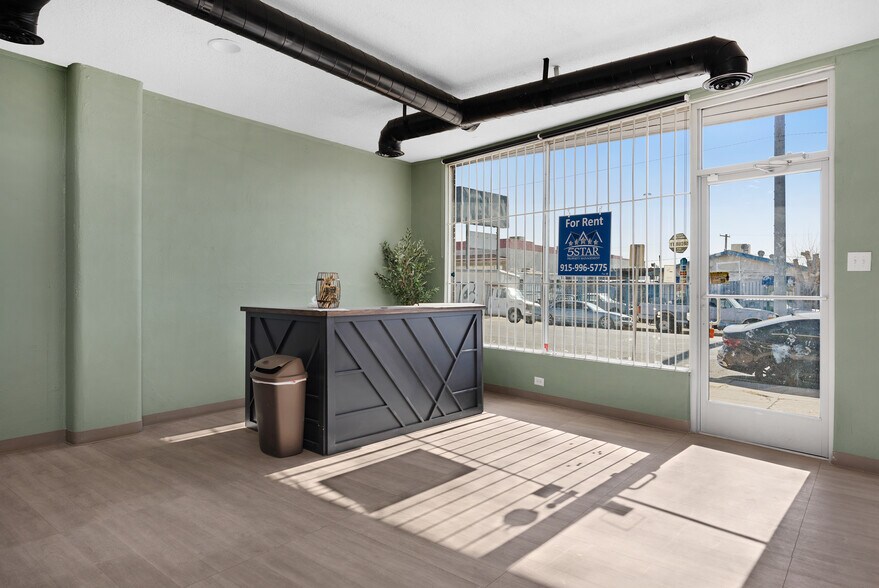 More Photos Of 1909-1913 Yandell Dr, El Paso Loft Creative Space For Sale