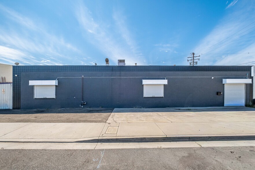 More Photos Of 8100 Electric Ave, Stanton Warehouse For Sale