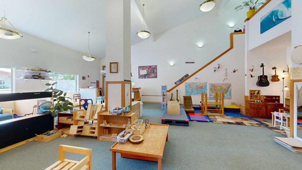 More Photos Of 225 E Palouse River Dr, Moscow Loft Creative Space For Sale