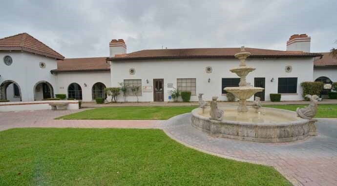 More Photos Of 8201-8255 Fredericksburg Rd, San Antonio Medical For Sale