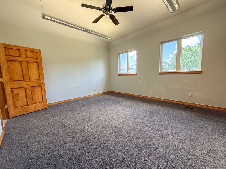 More Photos Of 118 S Main St, Medford Office For Lease