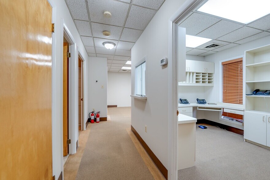 More Photos Of 8303 Arlington Blvd, Fairfax Medical For Sale