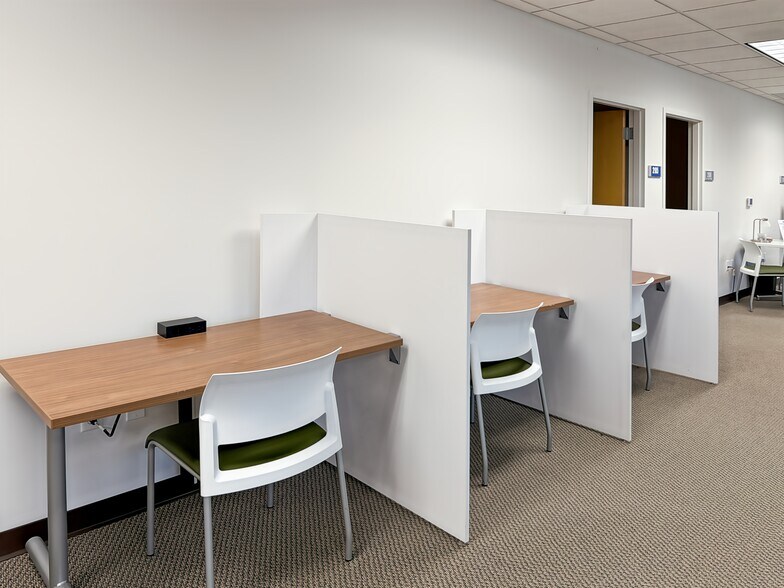More Photos Of 625 Kenmoor Ave SE, Grand Rapids Coworking Space