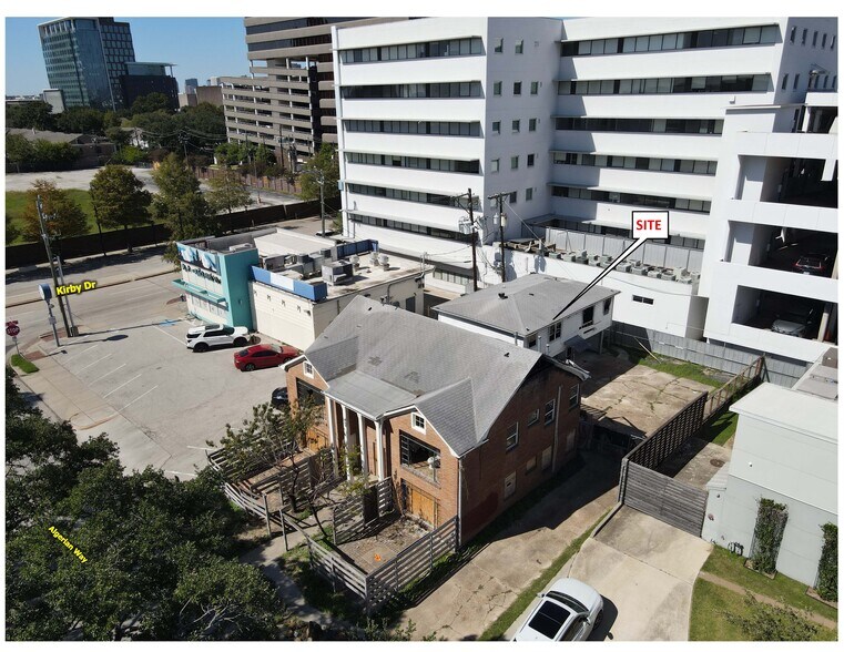 More Photos Of 2504 Algerian Way, Houston Apartments For Sale