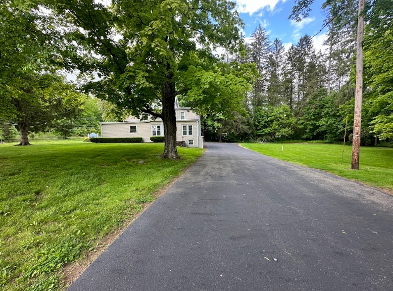 More Photos Of 2840 NJ-23 Rt, Newfoundland Office For Sale